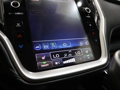 Used 2025 Subaru Legacy Premium image 28