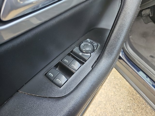 Used 2020 Chevrolet Blazer LT FWD image 12
