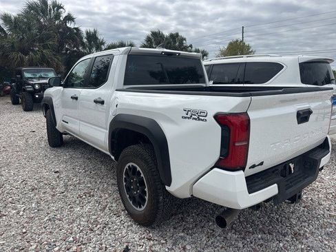 Used 2025 Toyota Tacoma TRD Off-Road image 6