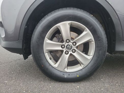 Used 2015 Toyota RAV4 XLE image 28