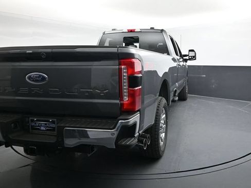 Used 2025 Ford F250 Lariat w/ Lariat Ultimate Package AWD/4WD image 7