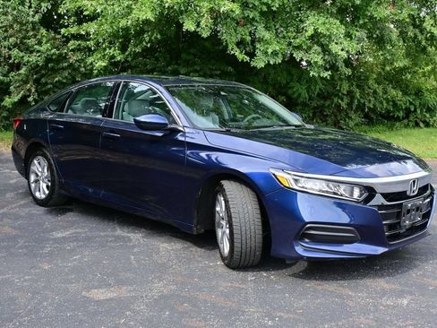 Used 2019 Honda Accord LX image 5