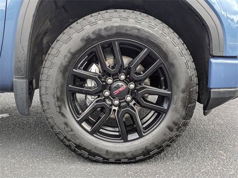 Used 2024 GMC Sierra 1500 Elevation image 11