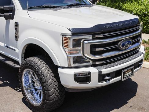 Used 2021 Ford F350 Platinum w/ Tremor Off-Road Package AWD/4WD image 9