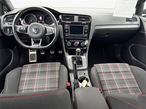 Used 2021 Volkswagen GTI S image 10