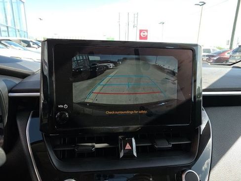 Used 2024 Toyota Corolla LE image 19