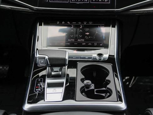 Used 2024 Audi Q8 Prestige w/ Prestige Package AWD/4WD image 14