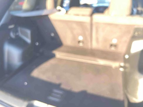 Used 2019 Jeep Cherokee Latitude w/ Popular Appearance Group image 14