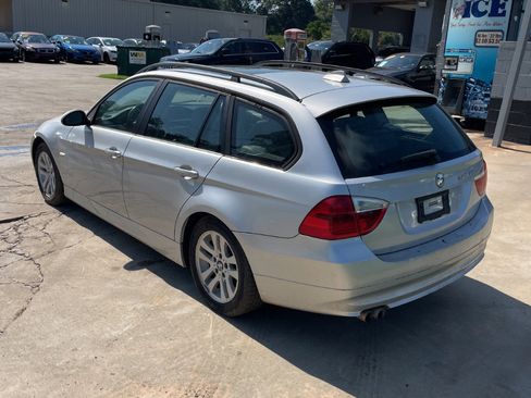 Used 2007 BMW 328xi Wagon image 8