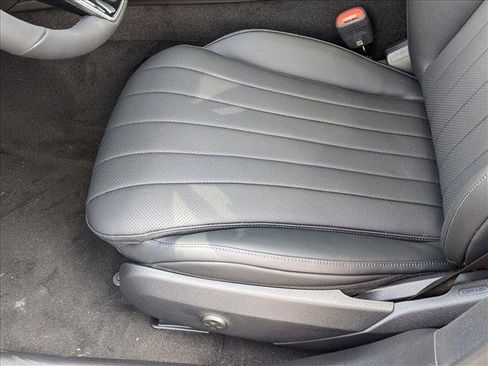 New 2025 Mercedes-Benz E 450 4MATIC All-Terrain Wagon image 4