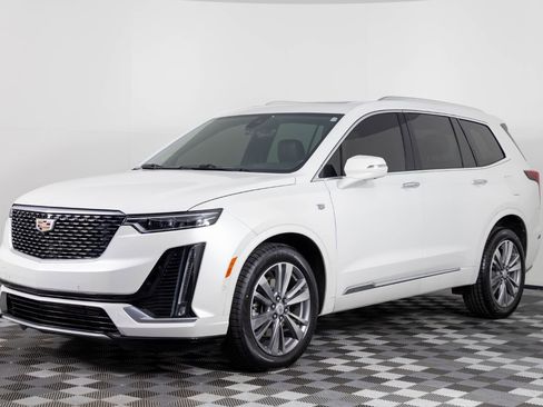 Used 2022 Cadillac XT6 Premium Luxury w/ Technology Package image 1
