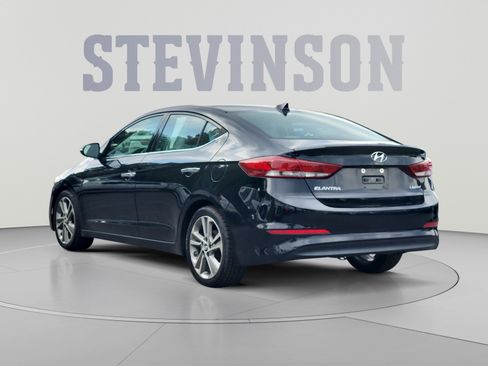Used 2017 Hyundai Elantra Limited FWD image 3