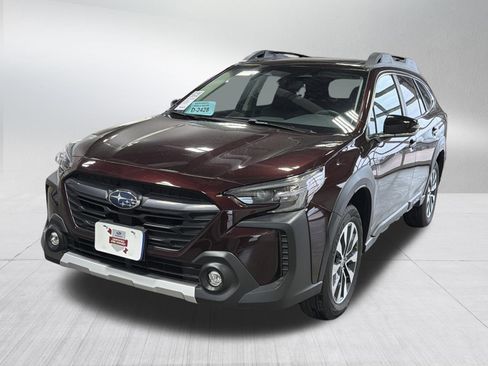Certified 2025 Subaru Outback Limited image 3