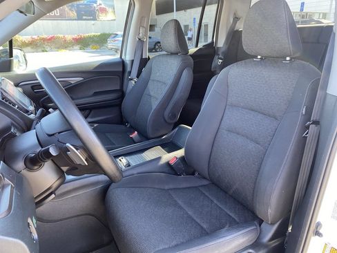 Used 2023 Honda Ridgeline Sport image 18