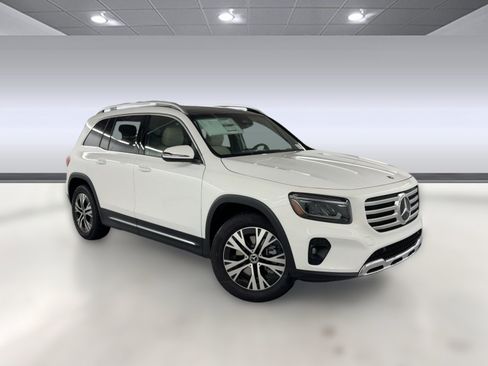 Used 2026 Mercedes-Benz GLB 250 image 7