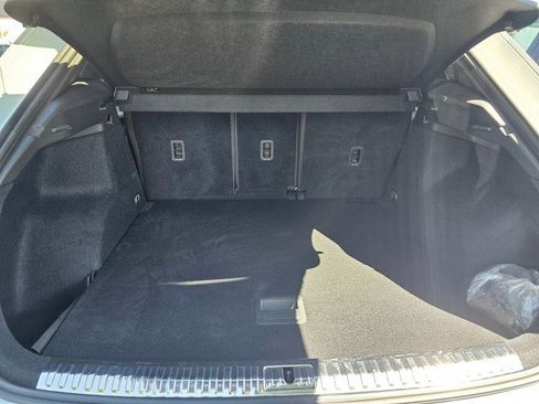 Used 2020 Audi Q3 2.0T Premium Plus image 6