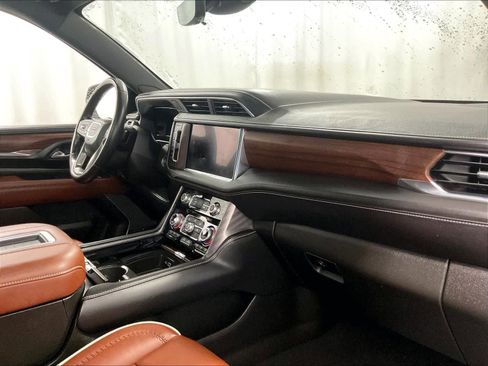 Used 2023 GMC Yukon XL Denali Ultimate image 14