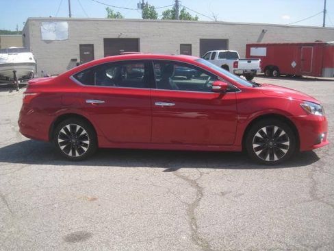 Used 2017 Nissan Sentra SR Turbo w/ SR Turbo Premium Package FWD image 4
