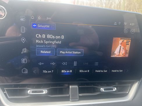 Used 2025 Chevrolet Equinox LT w/ Convenience Package II image 10