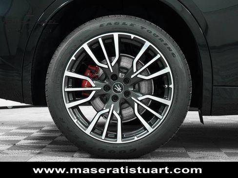 New 2025 Maserati Grecale GT AWD/4WD image 10