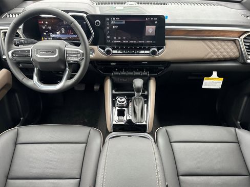 New 2026 GMC Canyon Denali image 14