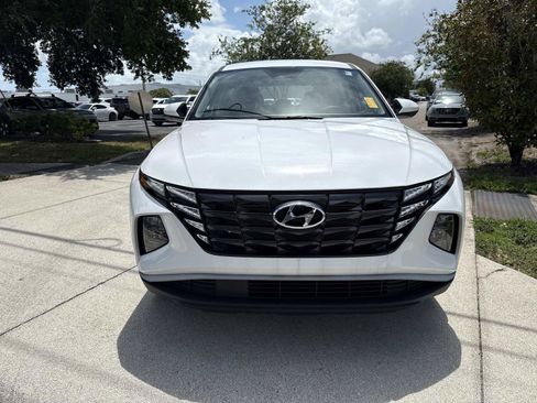 Certified 2024 Hyundai Tucson SE FWD image 8