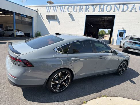 Used 2025 Honda Accord Sport image 34