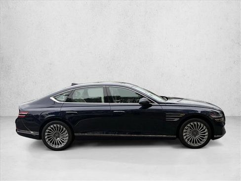 Used 2024 Genesis G80 image 5