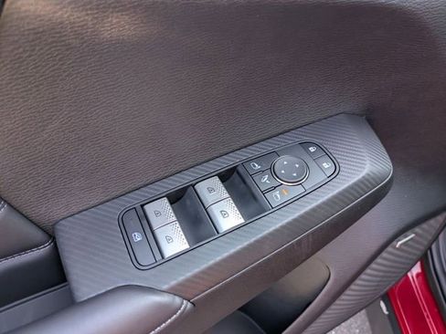 New 2025 Mitsubishi Outlander SEL image 13