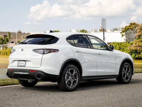 New 2025 Alfa Romeo Stelvio Sprint w/ Convenience Package image 3