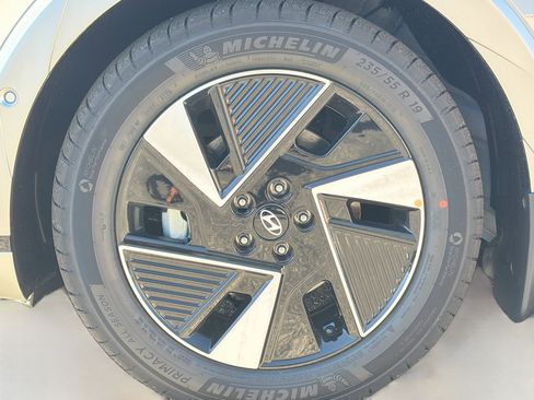 New 2026 Hyundai Ioniq 5 Limited image 41