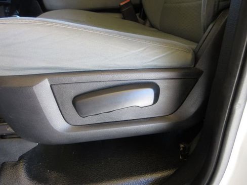 Used 2015 RAM 2500 Tradesman w/ Chrome Appearance Group image 12