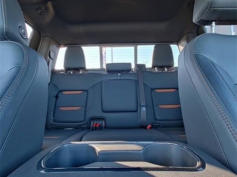 Used 2024 GMC Sierra 1500 AT4 w/ Technology Package image 27