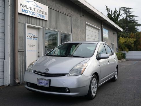 Used 2009 Toyota Prius Touring image 1