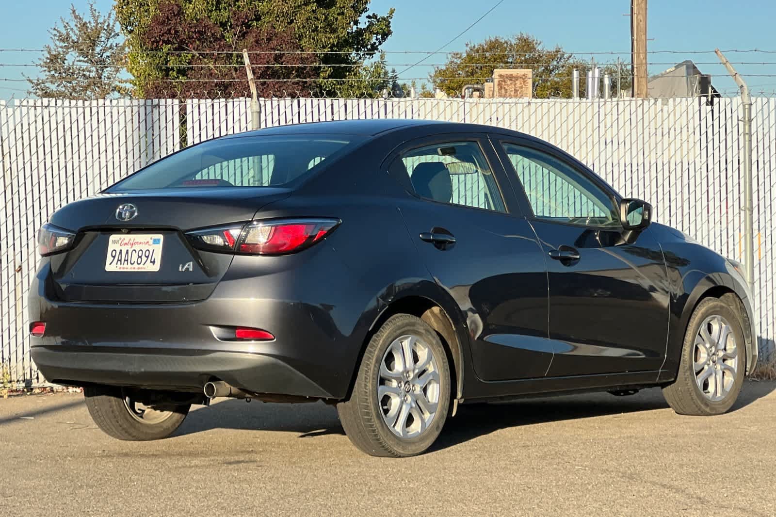 Certified 2018 Toyota Yaris iA FWD image 3