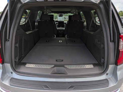 New 2026 GMC Yukon XL Denali w/ Denali Reserve Package AWD/4WD image 98