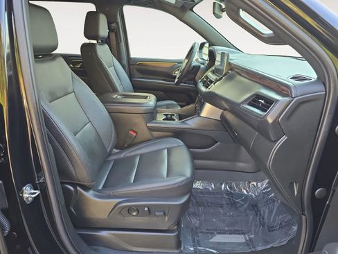 Used 2022 Chevrolet Tahoe LT w/ Luxury Package image 15