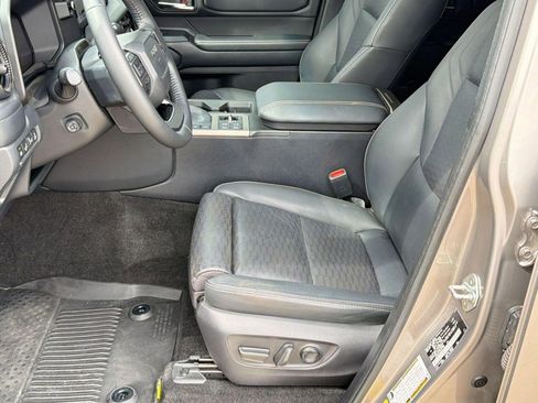 Used 2025 Toyota Land Cruiser w/ Premium Package image 5