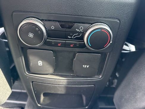 Used 2023 Ford Explorer Limited image 21
