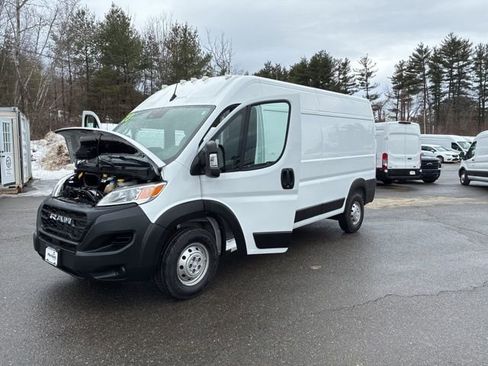 Used 2023 RAM ProMaster 2500 FWD image 15