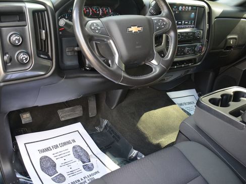 Used 2018 Chevrolet Silverado 1500 LT w/ All Star Edition AWD/4WD image 10