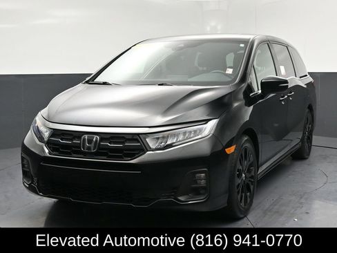 Used 2025 Honda Odyssey Sport-L image 3