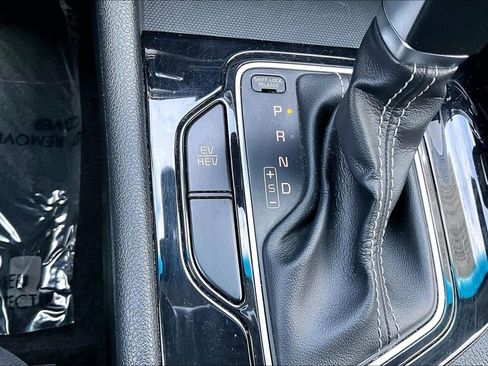 Used 2020 Kia Niro LXS image 15