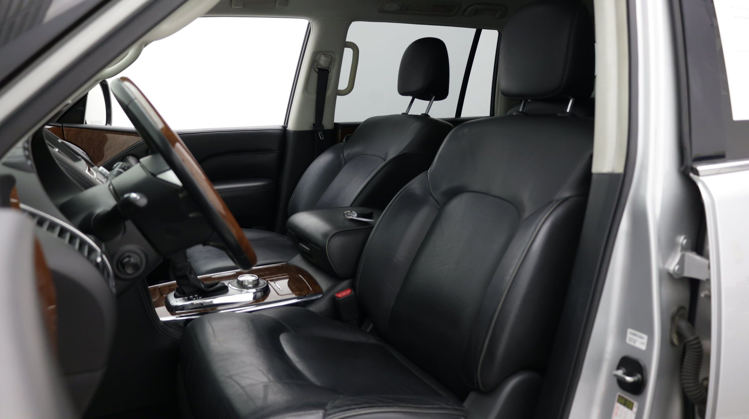 Used 2018 INFINITI QX80 4WD w/ Driver Assistance Package image 19