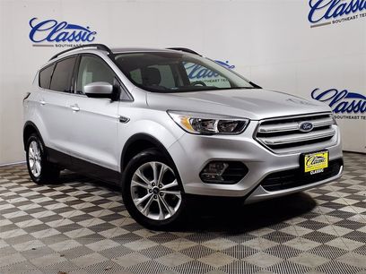 Used 2018 Ford Escape SE w/ SE Sync 3 Package