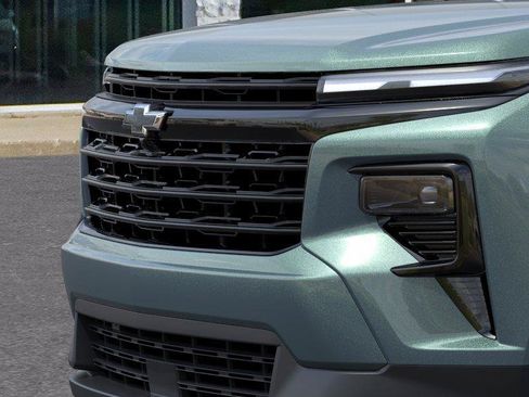 New 2027 Chevrolet Traverse LT w/ Midnight/Sport Edition AWD/4WD image 13