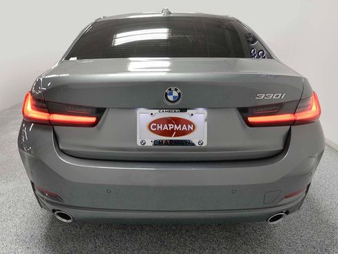 Used 2025 BMW 330i Sedan RWD image 4