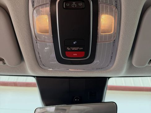 Used 2025 Hyundai Kona SEL AWD/4WD image 12