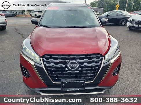 Certified 2024 Nissan Kicks SR w/ SR Premium Package FWD image 3