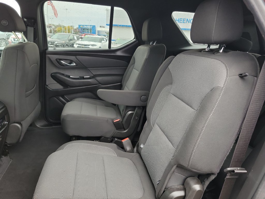 Used 2023 Chevrolet Traverse LT AWD/4WD image 27